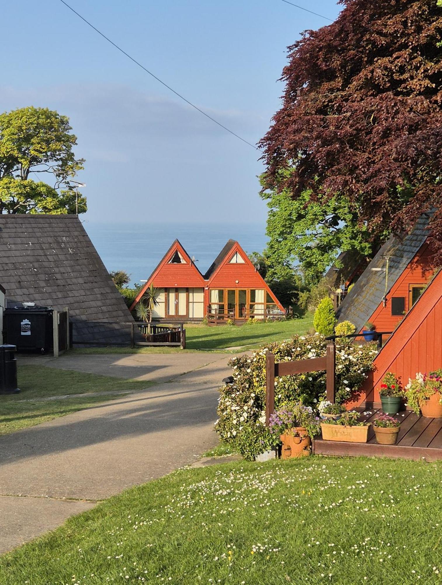 Front Line Chalet With Open Sea Views & Swimming Pool In Kingsdown No14 Vila Exterior foto